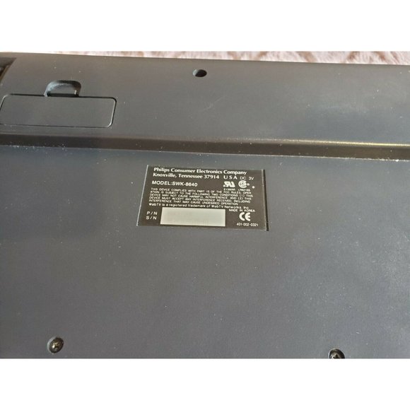 Philips Magnavox Wireless Infrared Keyboard for WebTV, MWK122BK - Picture 8 of 8